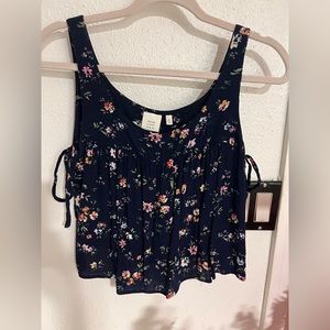 Good Luck Gem Cropped Tank